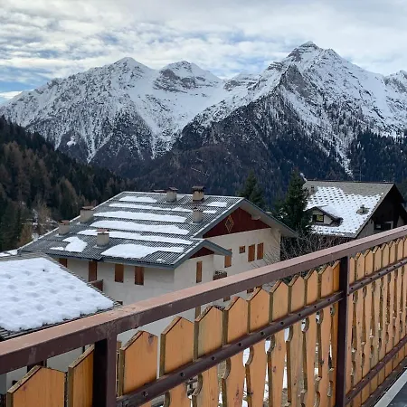 Piccolo Rifugio Di *